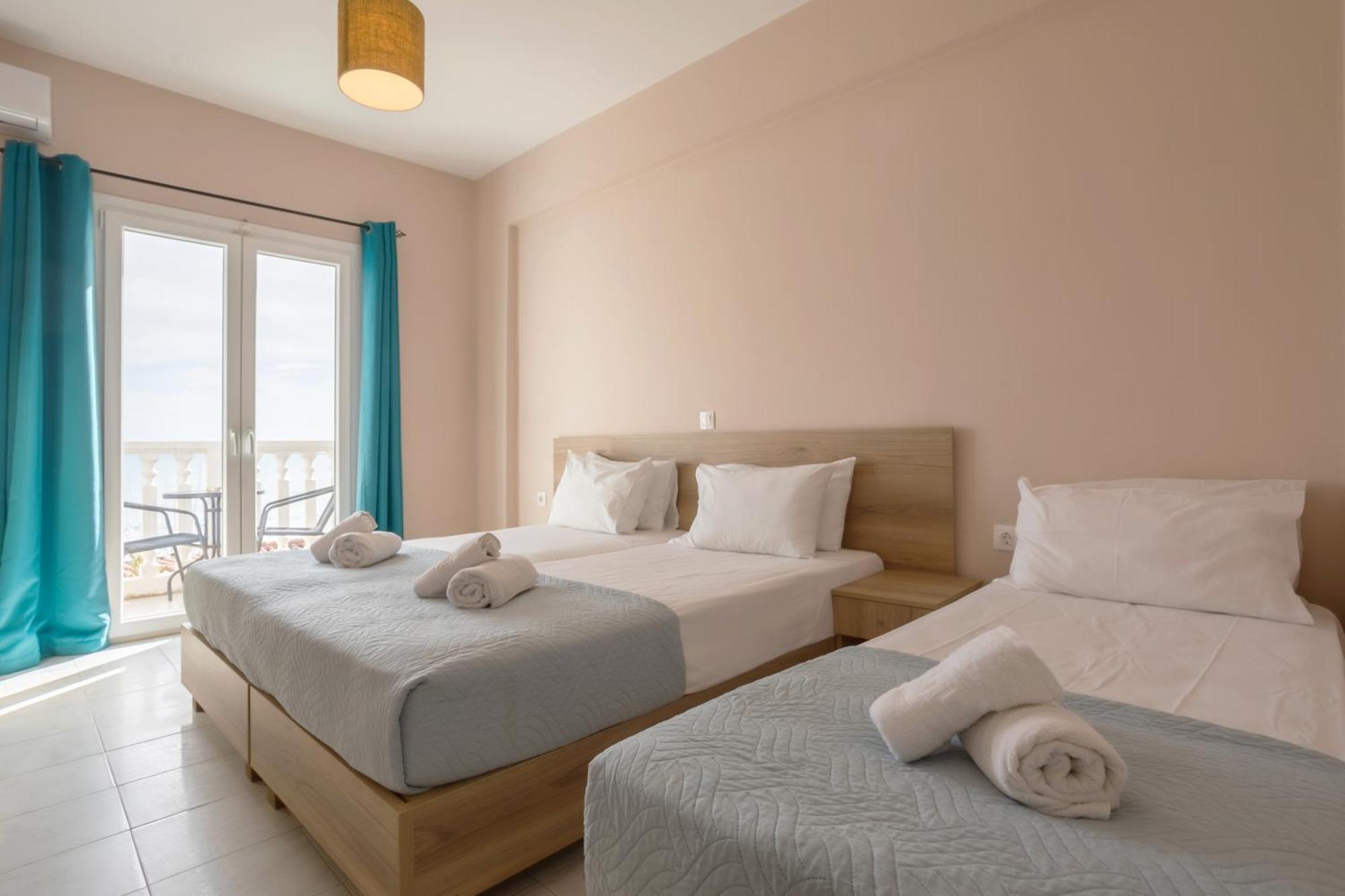 Mare Blu Studios & Suites 라가나스 외부 사진