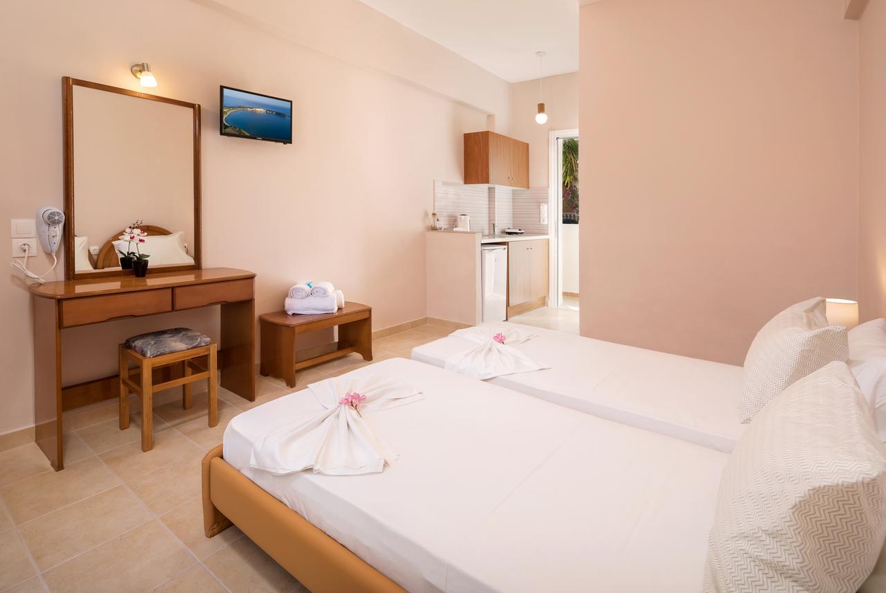 Mare Blu Studios & Suites 라가나스 외부 사진